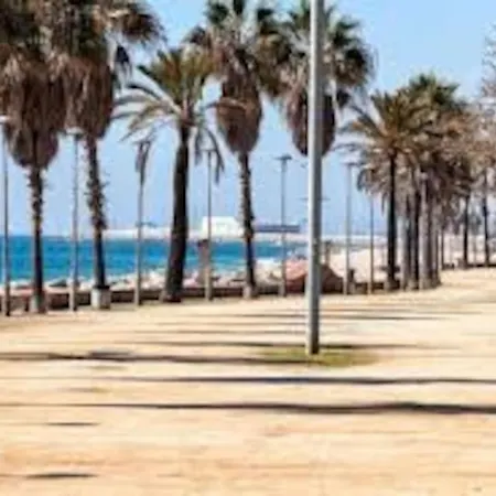 Apartamento 3 Minutes From The And Train Station On Foot *